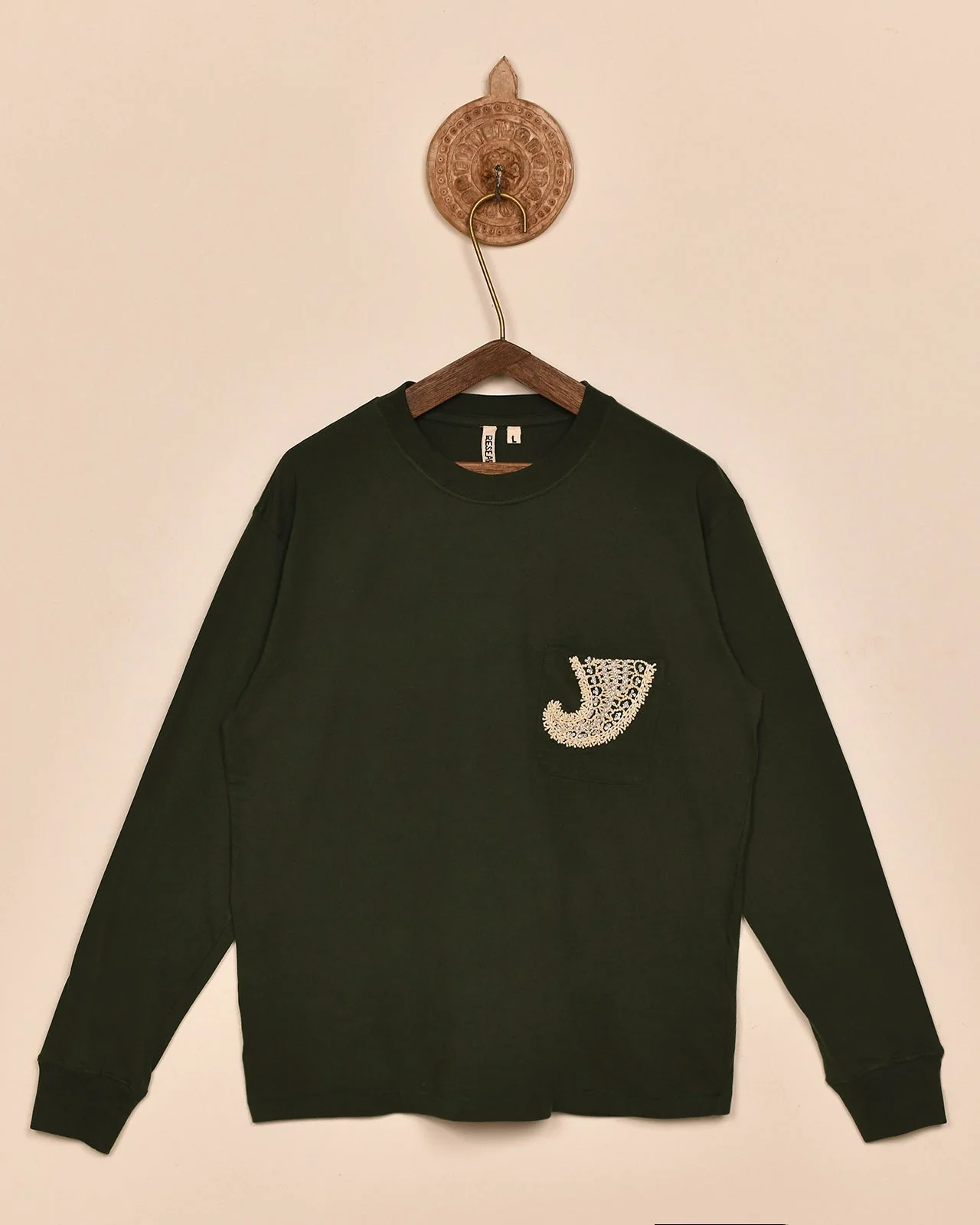 CHIKANKARI TEE
